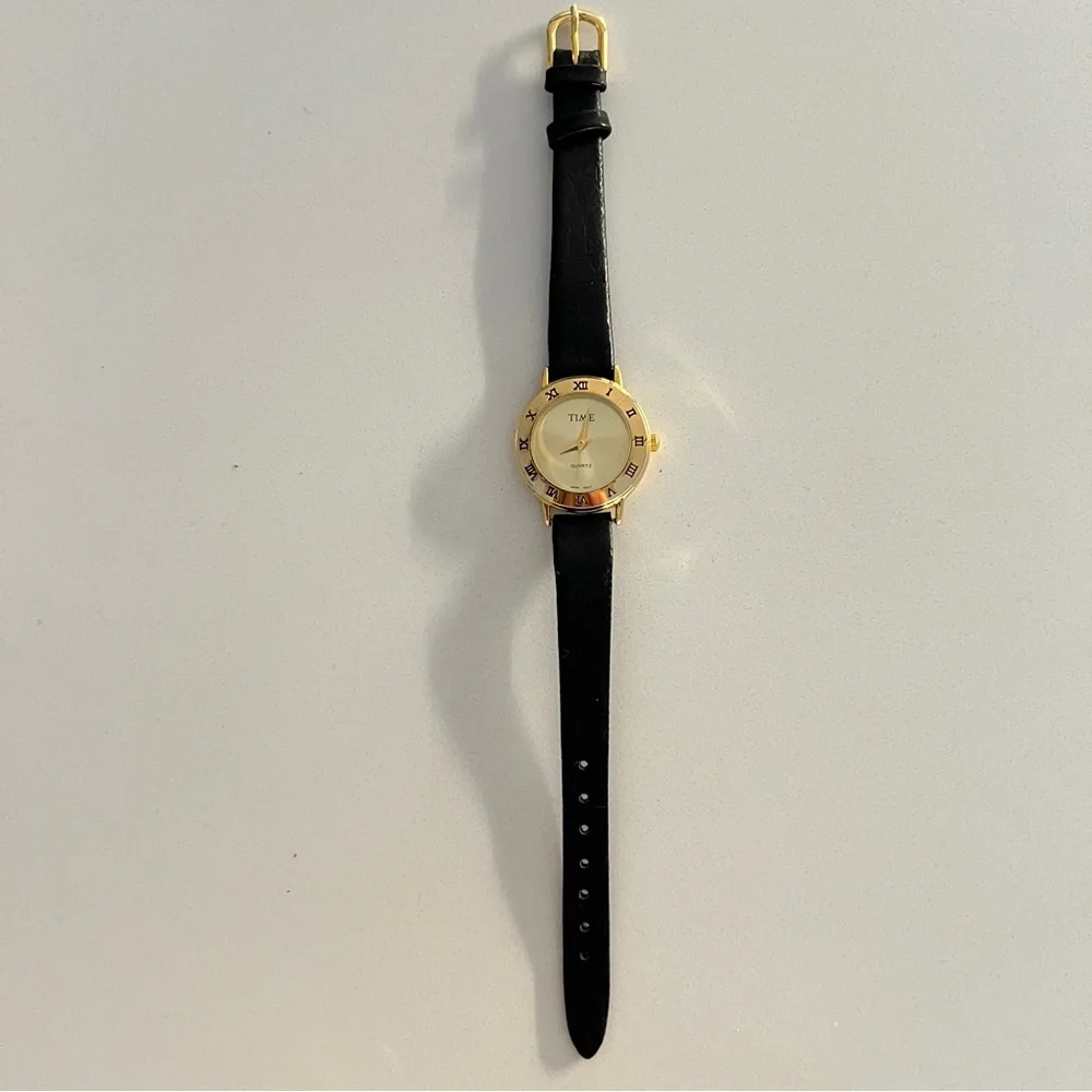 VINTAGE WATCH 90s Roman Numerals Gold-tone Bezel Leather Band Unisex Business